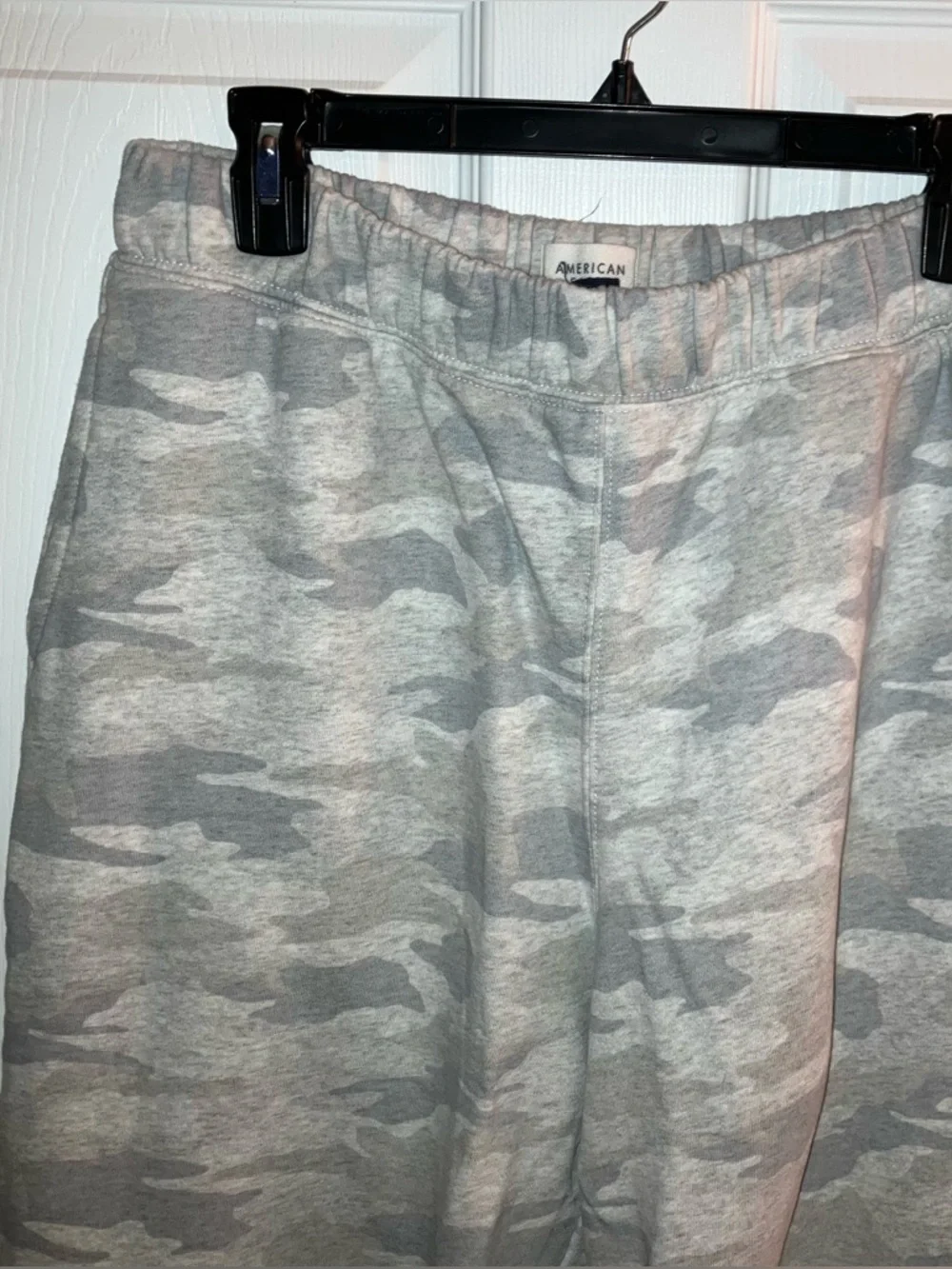 American Eagle Camo Barrel Sweatpants - Picture 4 of 8